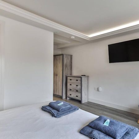 Spacious, Modern 2 Bed Apartment With Ensuites Sheffield Luaran gambar